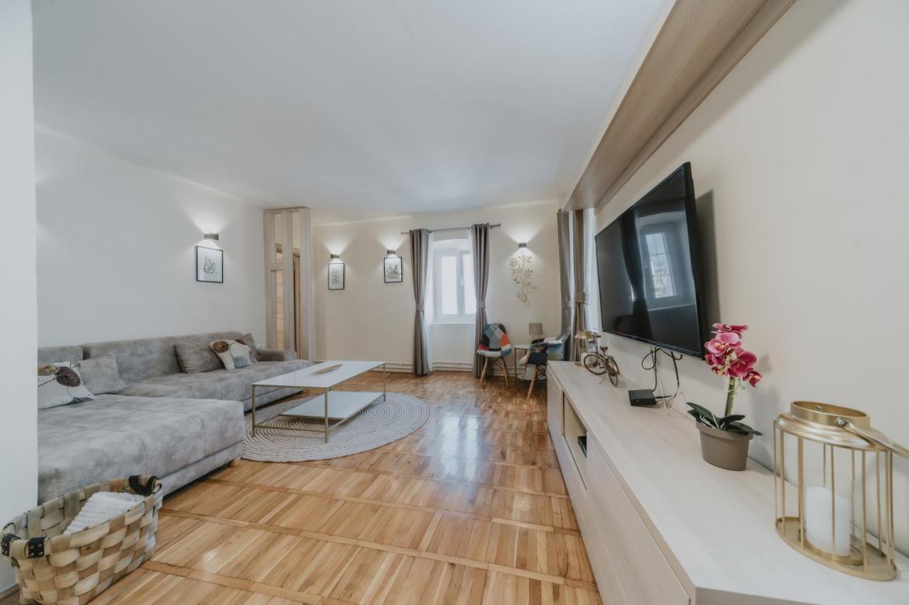 Regina Apartments 부드바 외부 사진